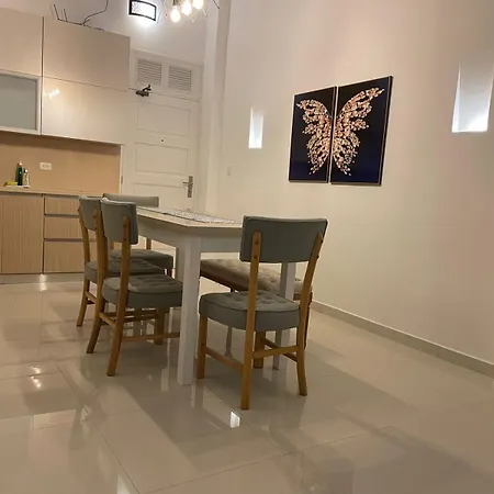 Hermosos En La Ciudad Vieja Apartamento